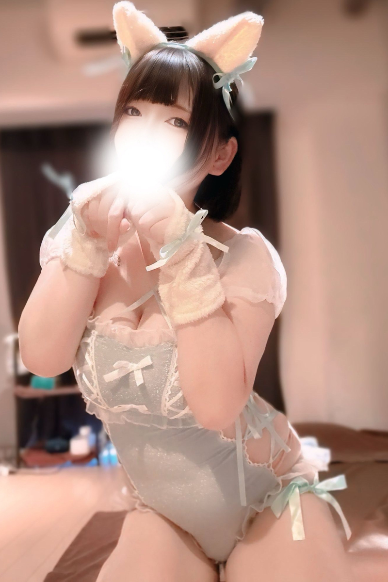 仲里まなみ