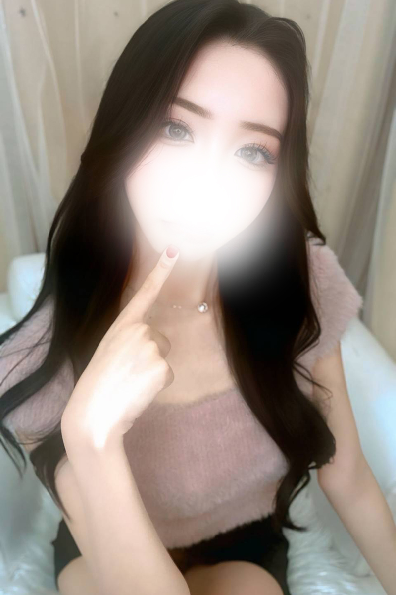新戸あざみ